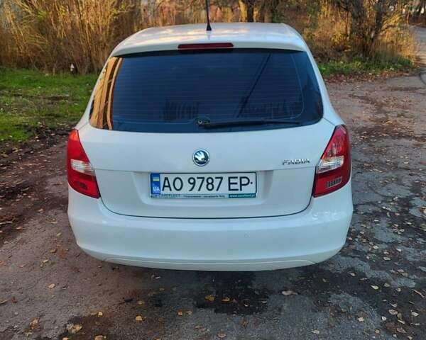 Білий Шкода Фабія, об'ємом двигуна 1.6 л та пробігом 259 тис. км за 6300 $, фото 3 на Automoto.ua