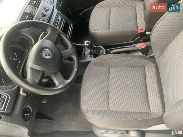 Білий Шкода Фабія, об'ємом двигуна 1.39 л та пробігом 118 тис. км за 6300 $, фото 3 на Automoto.ua