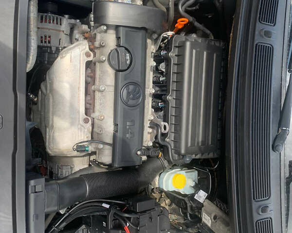 Білий Шкода Фабія, об'ємом двигуна 1.39 л та пробігом 118 тис. км за 6300 $, фото 12 на Automoto.ua