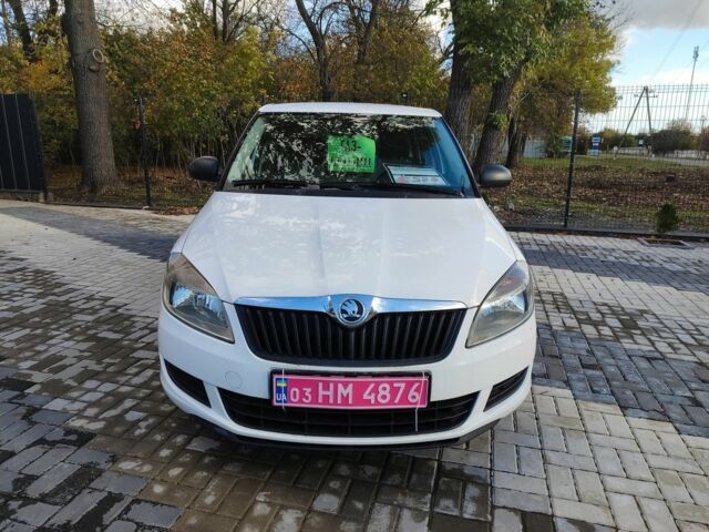 Белый Шкода Фабия, объемом двигателя 1 л и пробегом 222 тыс. км за 6499 $, фото 9 на Automoto.ua