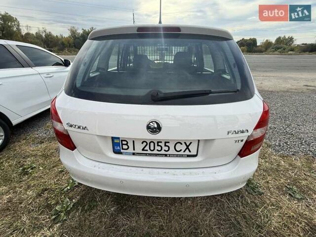 Білий Шкода Фабія, об'ємом двигуна 1.6 л та пробігом 149 тис. км за 6700 $, фото 5 на Automoto.ua
