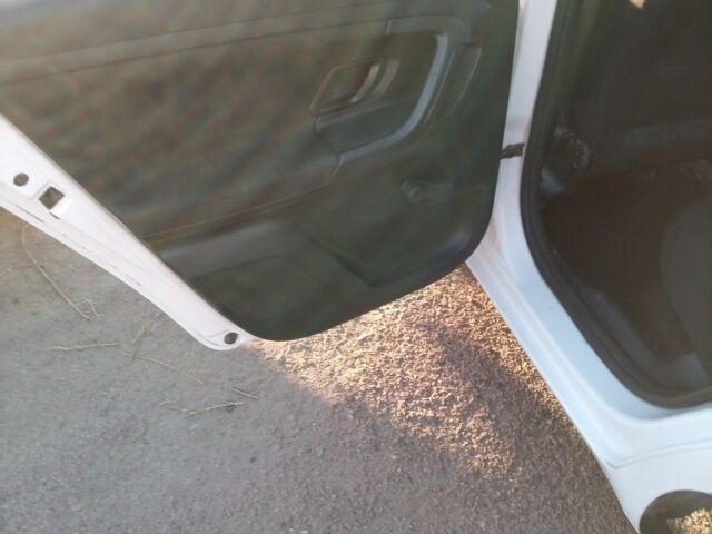 Білий Шкода Фабія, об'ємом двигуна 0 л та пробігом 200 тис. км за 4000 $, фото 5 на Automoto.ua