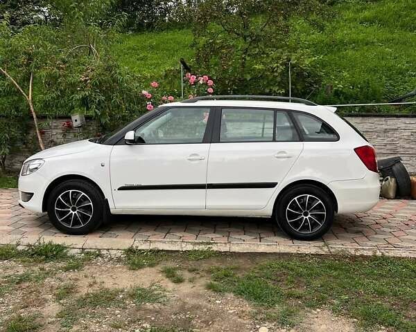 Белый Шкода Фабия, объемом двигателя 1.2 л и пробегом 250 тыс. км за 5200 $, фото 25 на Automoto.ua