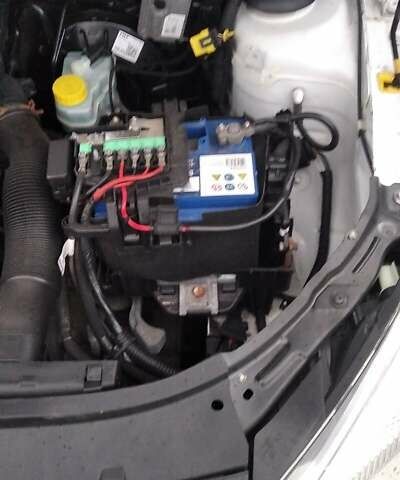 Білий Шкода Фабія, об'ємом двигуна 1.4 л та пробігом 260 тис. км за 5500 $, фото 22 на Automoto.ua