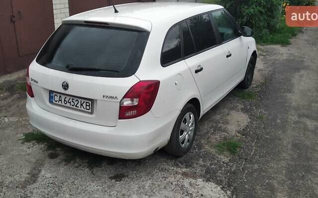 Білий Шкода Фабія, об'ємом двигуна 1.4 л та пробігом 260 тис. км за 5500 $, фото 25 на Automoto.ua