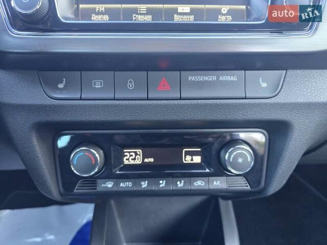 Белый Шкода Фабия, объемом двигателя 1.2 л и пробегом 198 тыс. км за 11499 $, фото 46 на Automoto.ua