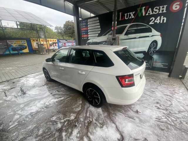 Білий Шкода Фабія, об'ємом двигуна 1.4 л та пробігом 280 тис. км за 7500 $, фото 8 на Automoto.ua