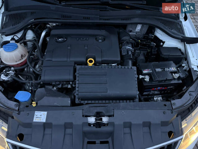 Білий Шкода Фабія, об'ємом двигуна 1.4 л та пробігом 176 тис. км за 8300 $, фото 32 на Automoto.ua