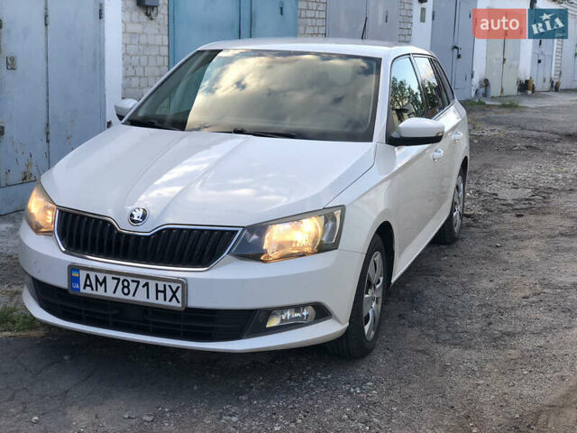 Білий Шкода Фабія, об'ємом двигуна 1.42 л та пробігом 303 тис. км за 7100 $, фото 6 на Automoto.ua