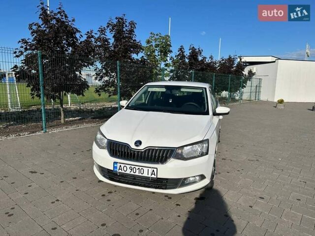 Белый Шкода Фабия, объемом двигателя 1 л и пробегом 82 тыс. км за 6700 $, фото 1 на Automoto.ua