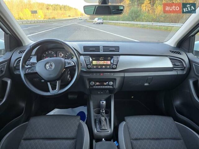 Белый Шкода Фабия, объемом двигателя 1.2 л и пробегом 198 тыс. км за 11499 $, фото 38 на Automoto.ua