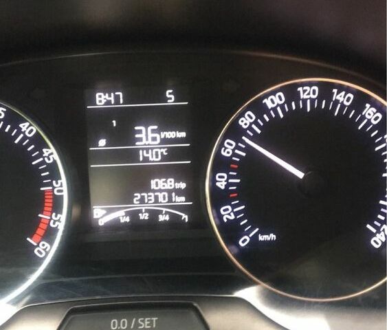 Білий Шкода Фабія, об'ємом двигуна 1.4 л та пробігом 280 тис. км за 7500 $, фото 22 на Automoto.ua