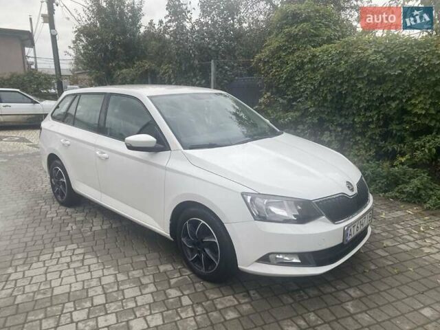 Белый Шкода Фабия, объемом двигателя 1.4 л и пробегом 280 тыс. км за 7500 $, фото 15 на Automoto.ua