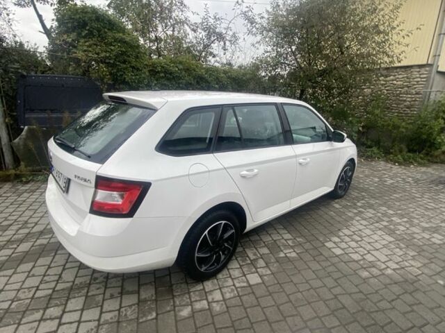 Білий Шкода Фабія, об'ємом двигуна 1.4 л та пробігом 280 тис. км за 7500 $, фото 17 на Automoto.ua