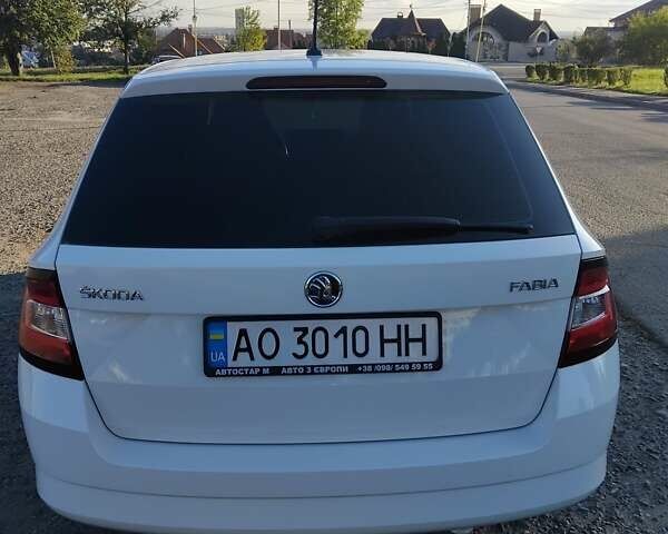 Белый Шкода Фабия, объемом двигателя 1.42 л и пробегом 323 тыс. км за 7500 $, фото 9 на Automoto.ua