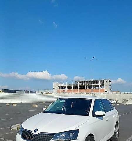 Шкода Фабия 2015 в Львове на Automoto.ua Белый Шкода Фабия, объемом двигателя 1.4 л и пробегом 260 тыс. км за 10500 $, фото 18 на Automoto.ua