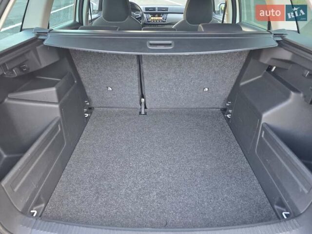 Белый Шкода Фабия, объемом двигателя 1.2 л и пробегом 198 тыс. км за 11499 $, фото 30 на Automoto.ua