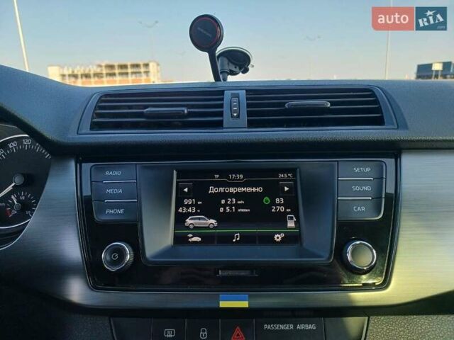 Шкода Фабия 2015 в Львове на Automoto.ua Белый Шкода Фабия, объемом двигателя 1.4 л и пробегом 260 тыс. км за 10500 $, фото 26 на Automoto.ua