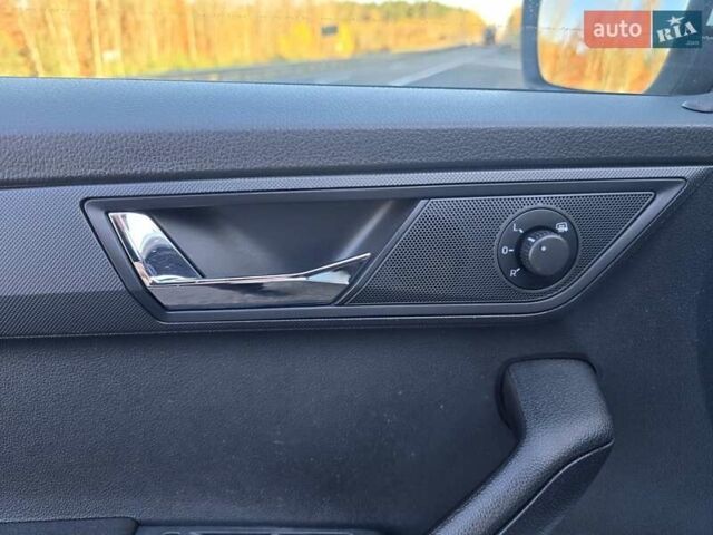 Белый Шкода Фабия, объемом двигателя 1.2 л и пробегом 198 тыс. км за 11499 $, фото 29 на Automoto.ua