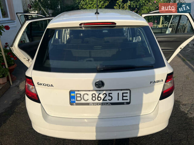 Білий Шкода Фабія, об'ємом двигуна 1.4 л та пробігом 230 тис. км за 8500 $, фото 10 на Automoto.ua