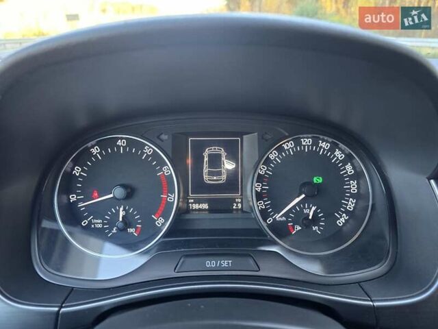 Белый Шкода Фабия, объемом двигателя 1.2 л и пробегом 198 тыс. км за 11499 $, фото 45 на Automoto.ua