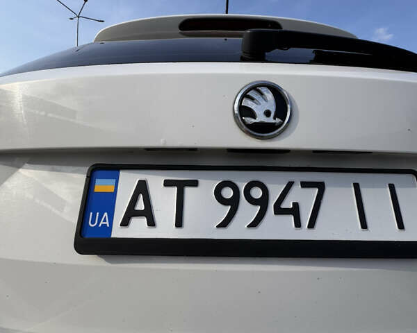 Білий Шкода Фабія, об'ємом двигуна 1.42 л та пробігом 228 тис. км за 7700 $, фото 7 на Automoto.ua