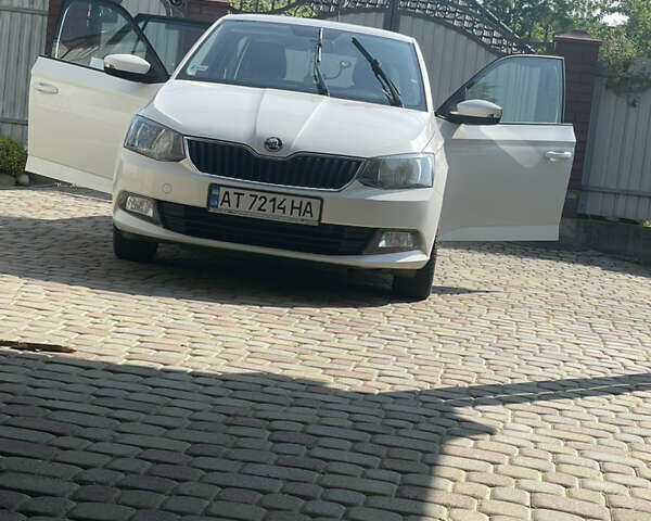 Білий Шкода Фабія, об'ємом двигуна 1.42 л та пробігом 178 тис. км за 7100 $, фото 1 на Automoto.ua
