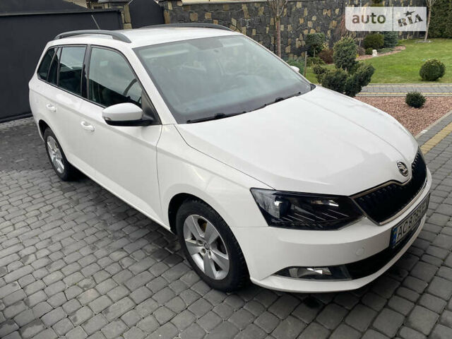Белый Шкода Фабия, объемом двигателя 1.42 л и пробегом 148 тыс. км за 11500 $, фото 15 на Automoto.ua