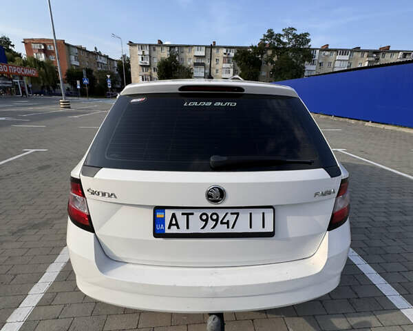 Белый Шкода Фабия, объемом двигателя 1.42 л и пробегом 228 тыс. км за 7999 $, фото 6 на Automoto.ua