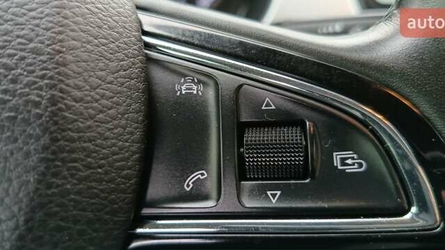 Белый Шкода Фабия, объемом двигателя 1.41 л и пробегом 236 тыс. км за 9998 $, фото 38 на Automoto.ua