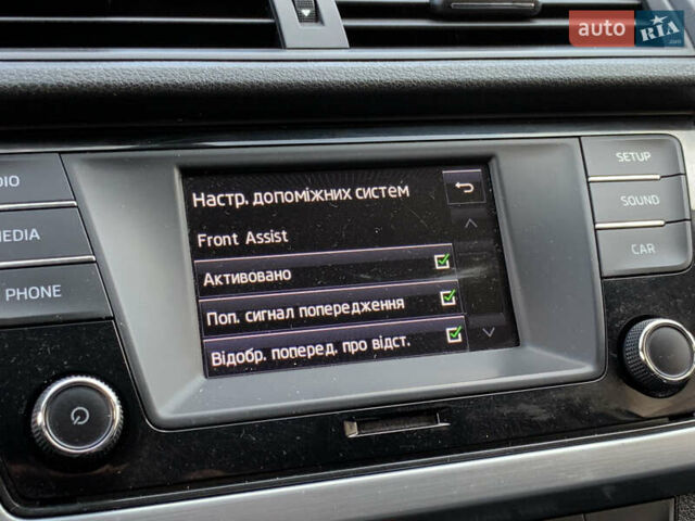 Білий Шкода Фабія, об'ємом двигуна 1.4 л та пробігом 236 тис. км за 9699 $, фото 49 на Automoto.ua