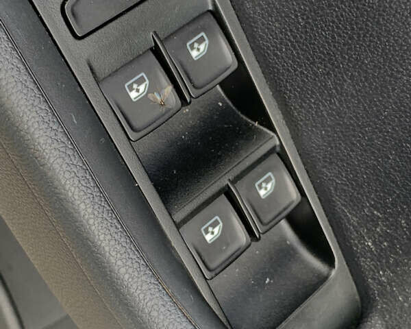 Білий Шкода Фабія, об'ємом двигуна 1.4 л та пробігом 236 тис. км за 9699 $, фото 38 на Automoto.ua