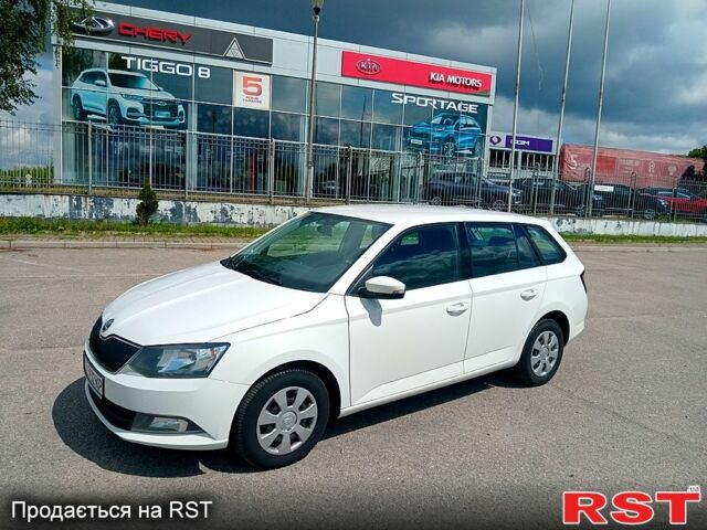 Білий Шкода Фабія, об'ємом двигуна 1 л та пробігом 170 тис. км за 7500 $, фото 6 на Automoto.ua