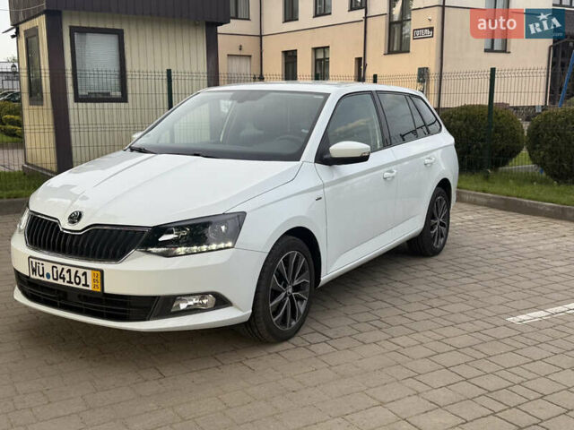 Белый Шкода Фабия, объемом двигателя 1.42 л и пробегом 183 тыс. км за 10250 $, фото 12 на Automoto.ua