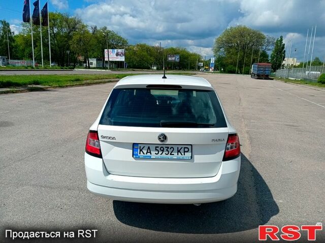 Білий Шкода Фабія, об'ємом двигуна 1 л та пробігом 170 тис. км за 7500 $, фото 5 на Automoto.ua