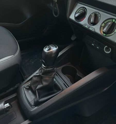 Білий Шкода Фабія, об'ємом двигуна 1.42 л та пробігом 231 тис. км за 8700 $, фото 34 на Automoto.ua