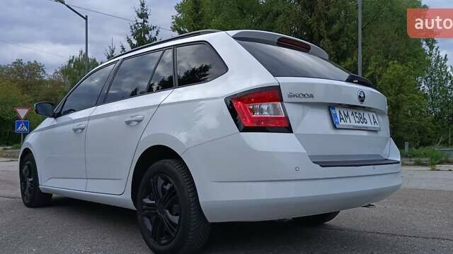 Белый Шкода Фабия, объемом двигателя 1.41 л и пробегом 236 тыс. км за 9998 $, фото 9 на Automoto.ua
