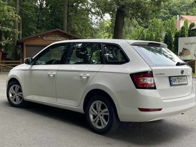 Білий Шкода Фабія, об'ємом двигуна 1 л та пробігом 152 тис. км за 7700 $, фото 5 на Automoto.ua