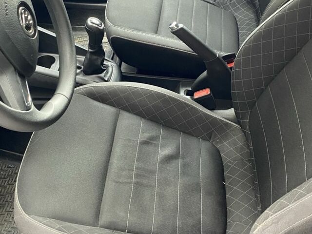 Білий Шкода Фабія, об'ємом двигуна 1 л та пробігом 152 тис. км за 7700 $, фото 7 на Automoto.ua