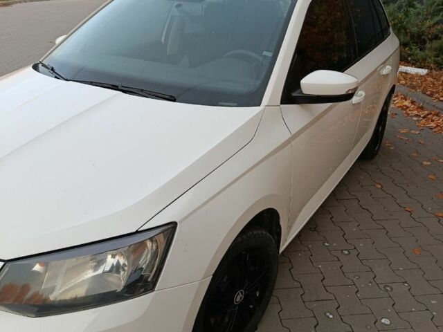 Белый Шкода Фабия, объемом двигателя 1 л и пробегом 180 тыс. км за 7300 $, фото 23 на Automoto.ua