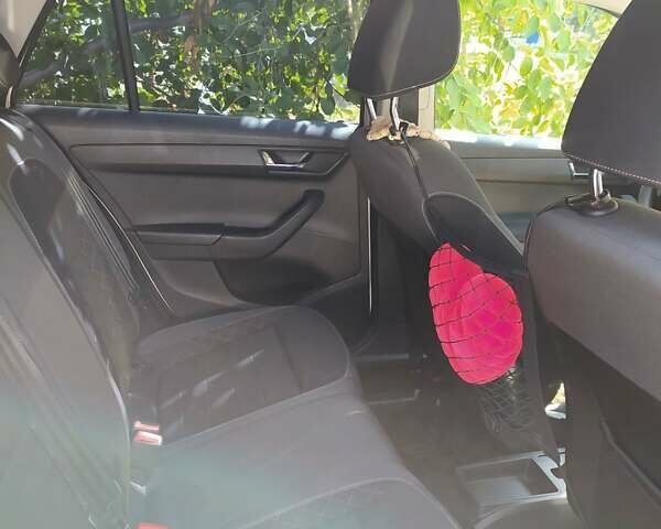 Белый Шкода Фабия, объемом двигателя 1 л и пробегом 189 тыс. км за 8099 $, фото 9 на Automoto.ua