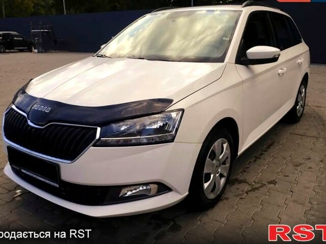 Белый Шкода Фабия, объемом двигателя 1 л и пробегом 84 тыс. км за 7450 $, фото 8 на Automoto.ua