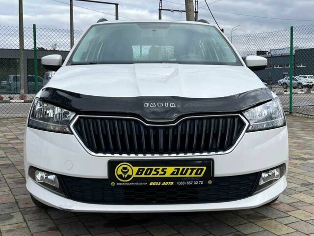 Белый Шкода Фабия, объемом двигателя 1 л и пробегом 84 тыс. км за 7450 $, фото 1 на Automoto.ua