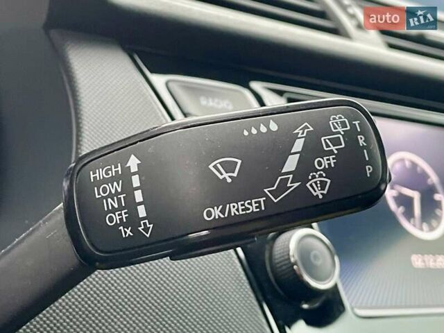 Белый Шкода Фабия, объемом двигателя 1 л и пробегом 65 тыс. км за 12500 $, фото 36 на Automoto.ua