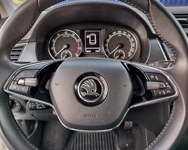 Білий Шкода Фабія, об'ємом двигуна 1 л та пробігом 145 тис. км за 16500 $, фото 28 на Automoto.ua