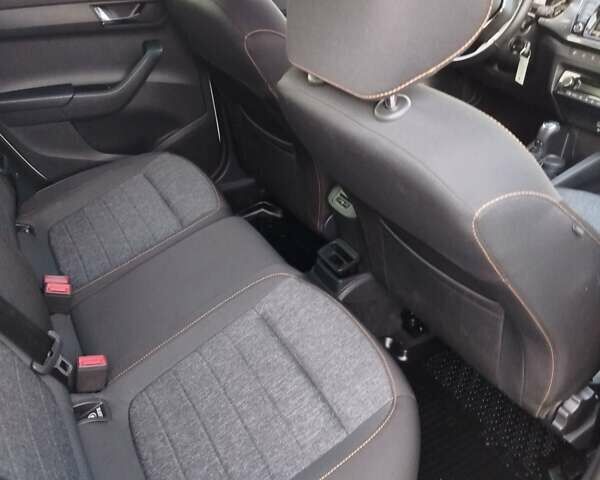 Білий Шкода Фабія, об'ємом двигуна 1 л та пробігом 145 тис. км за 16500 $, фото 18 на Automoto.ua