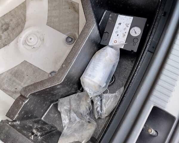 Білий Шкода Фабія, об'ємом двигуна 1 л та пробігом 145 тис. км за 16500 $, фото 26 на Automoto.ua