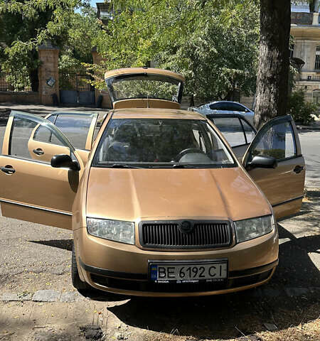 Бежевий Шкода Фабія, об'ємом двигуна 1.4 л та пробігом 296 тис. км за 3100 $, фото 17 на Automoto.ua