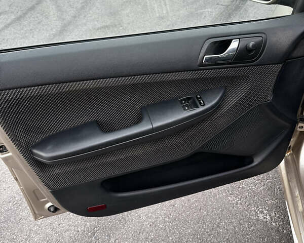 Бежевий Шкода Фабія, об'ємом двигуна 1.4 л та пробігом 271 тис. км за 3450 $, фото 7 на Automoto.ua