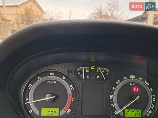 Бежевий Шкода Фабія, об'ємом двигуна 1.39 л та пробігом 184 тис. км за 4100 $, фото 5 на Automoto.ua
